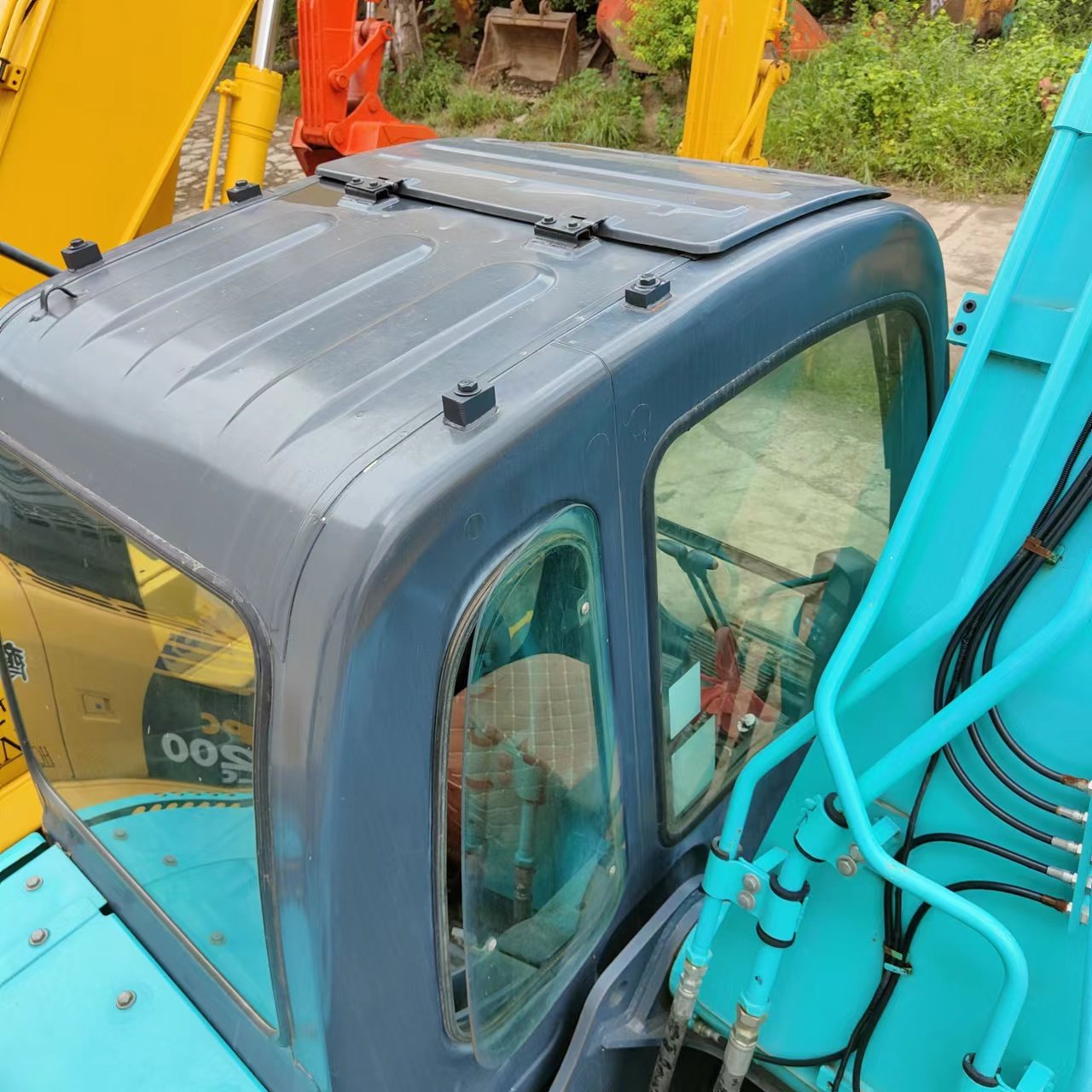 Used Kobelco excavator SK210LC-8 hydraulic excavator SK210 2017 year good condition crawler excavator Japan machinery for sale