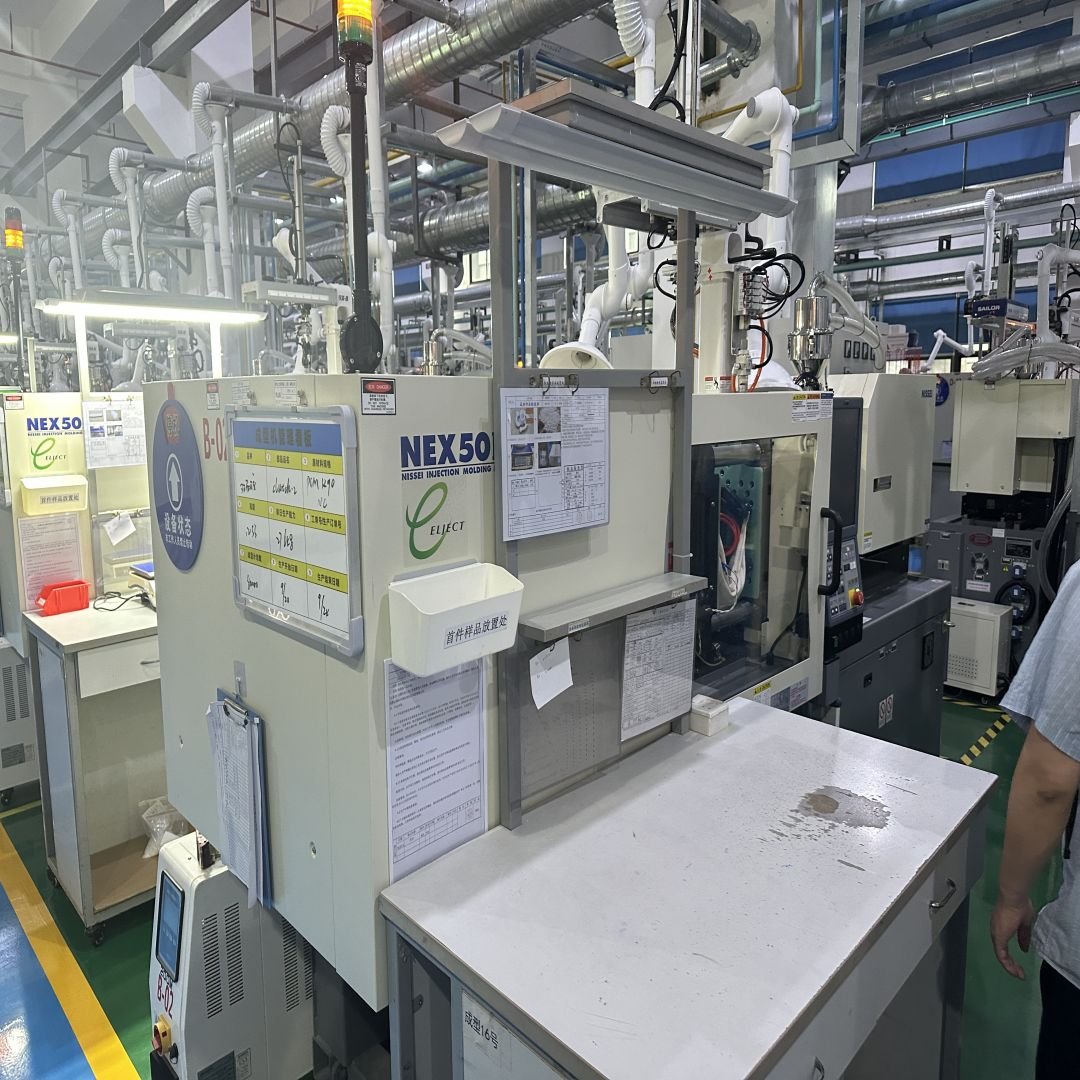 NISSEI NEX50IIIT Automatic Hydraulic Injection Molding Machine Horizontal Style Core Screw Components Manufacturing Plant Use