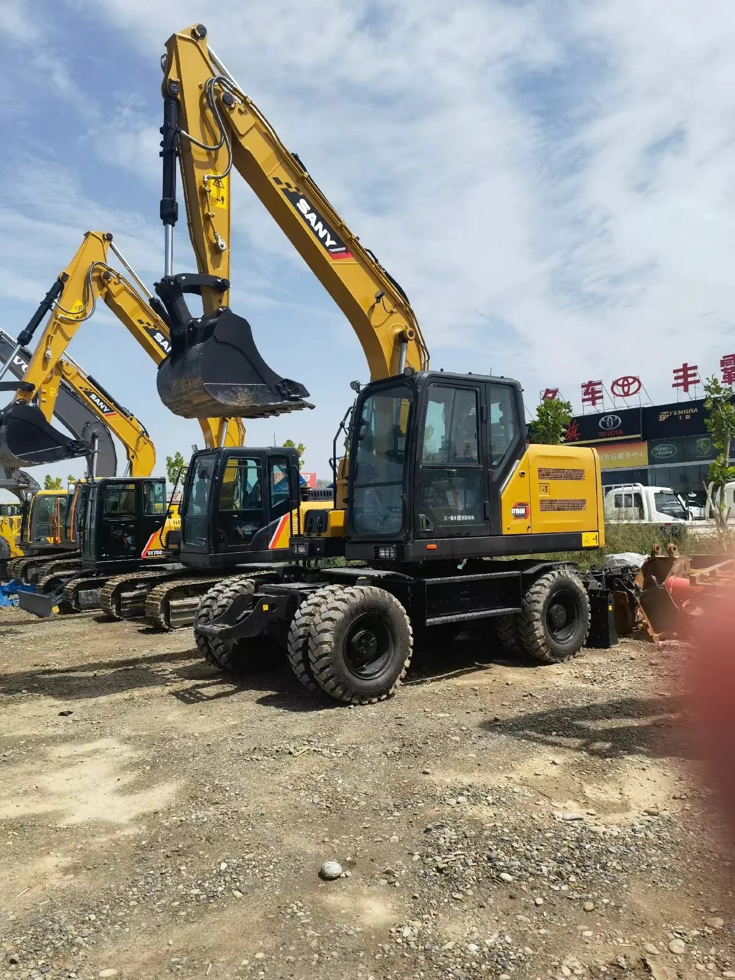 High Quality Used Sany SY155W Hydraulic Crawler Excavator Low Price Second Hand Digger Machine Isuzu Pump Gear Bearing