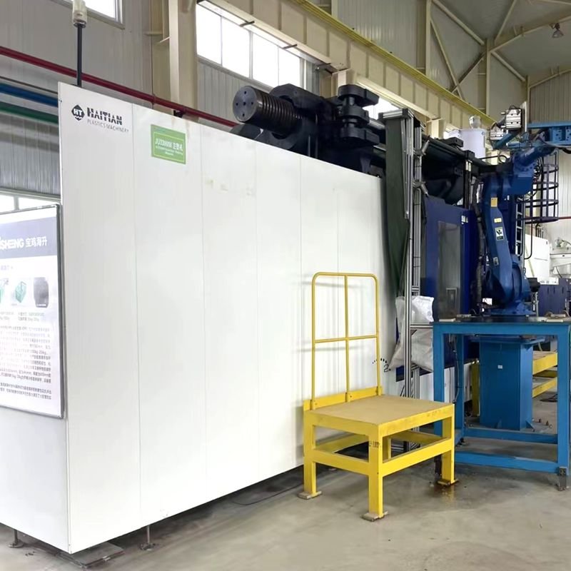 Haitian injection molding machine 3,300 tons two plates super-large stroke injection weight 45 kg large plastic products