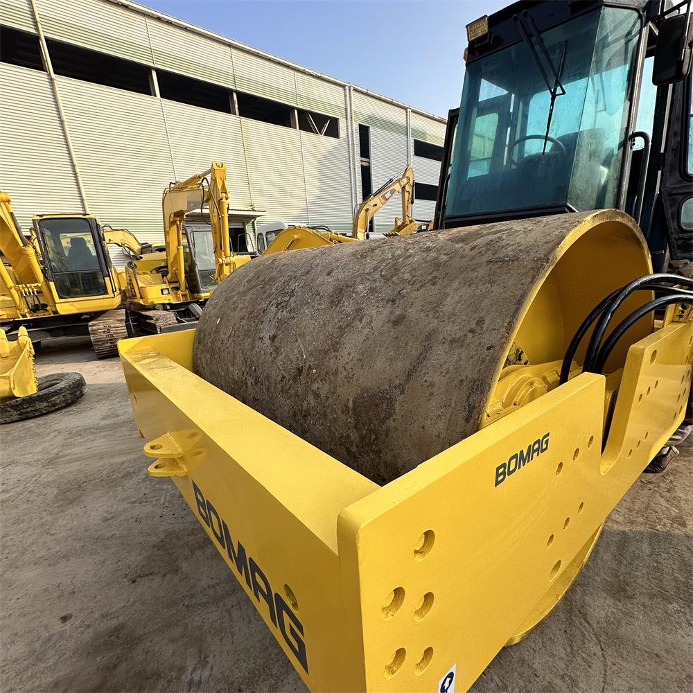 Used Bomag Bw217D Original hydraulic pump original engine Roller Secondhand Bomag Powerful Single Drum Vibratory Road Roller