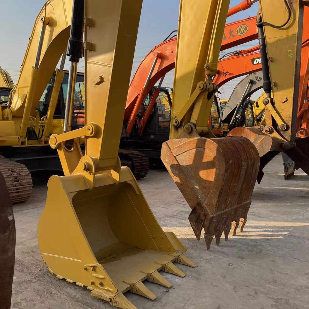 Good Condition Used Caterpillar Excavator CAT 320d2 Construction Equipment