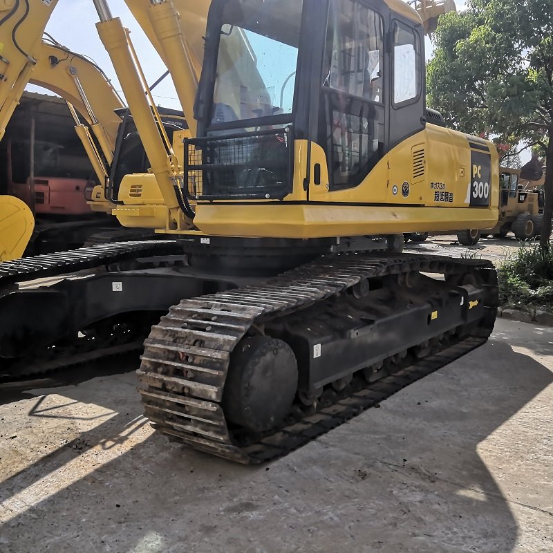 Durable secondhand used komatsu excavator komatsu pc300 pc400 in shanghai for sale used excavator machine pc300-7 used excavator