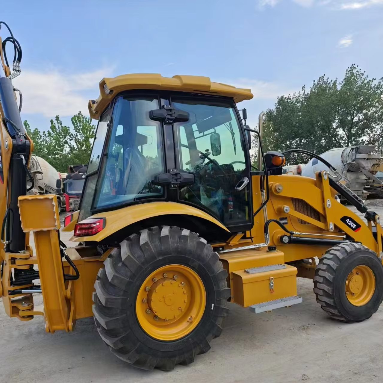 used machinery CAT 420F for sale, Caterpillar machinery Used backhoe loader used cat 416 420 retro excavator