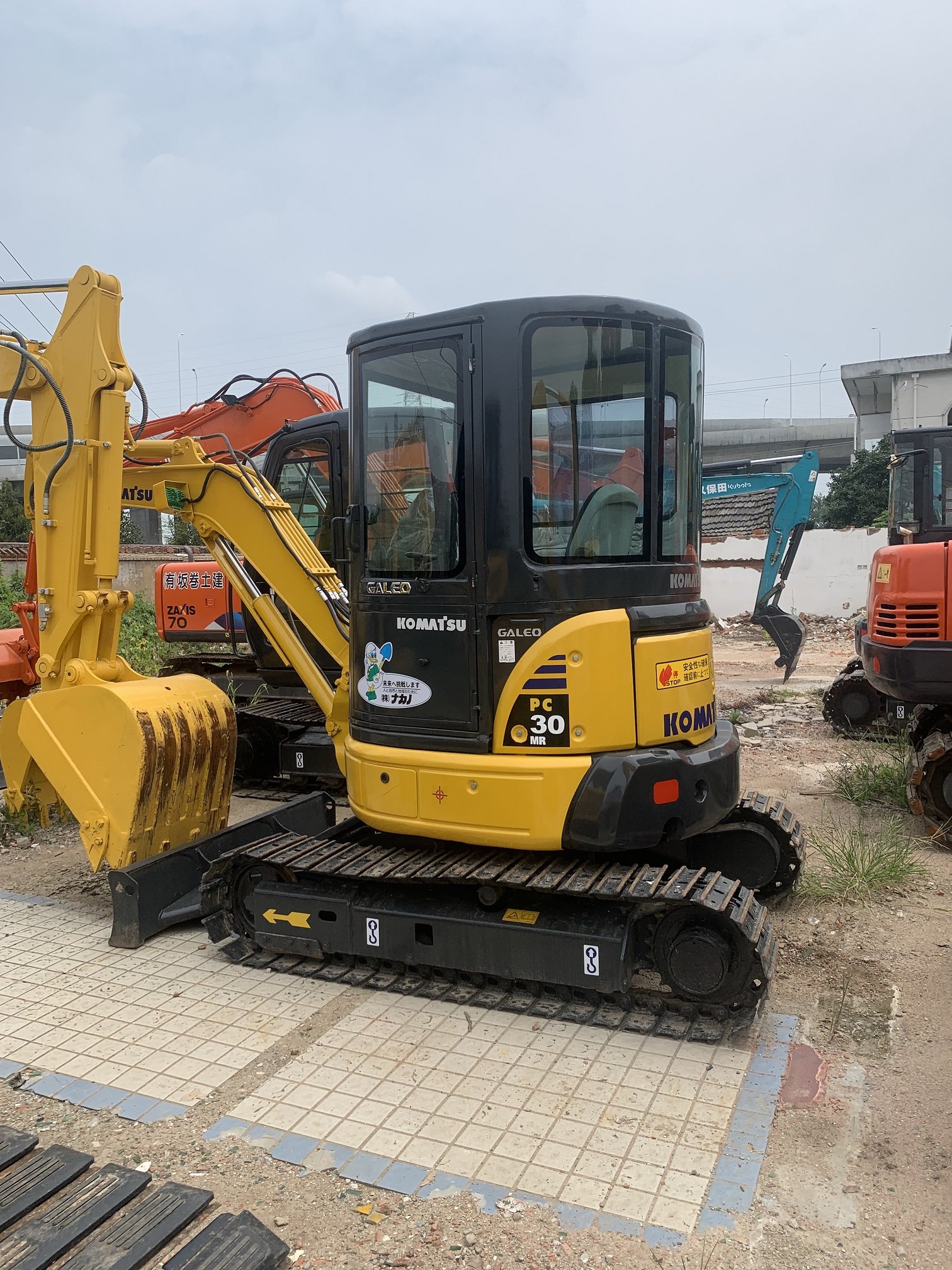 Komatsu PC18 excavator Used Komatsu 30 excavator Komatsu PC01 mini hook machine