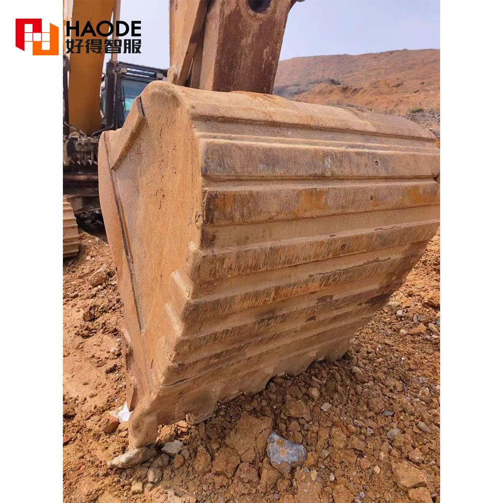 Large Hydraulic Used Excavator 1.9m³ 2020 Year Earthmoving Engine Machine
