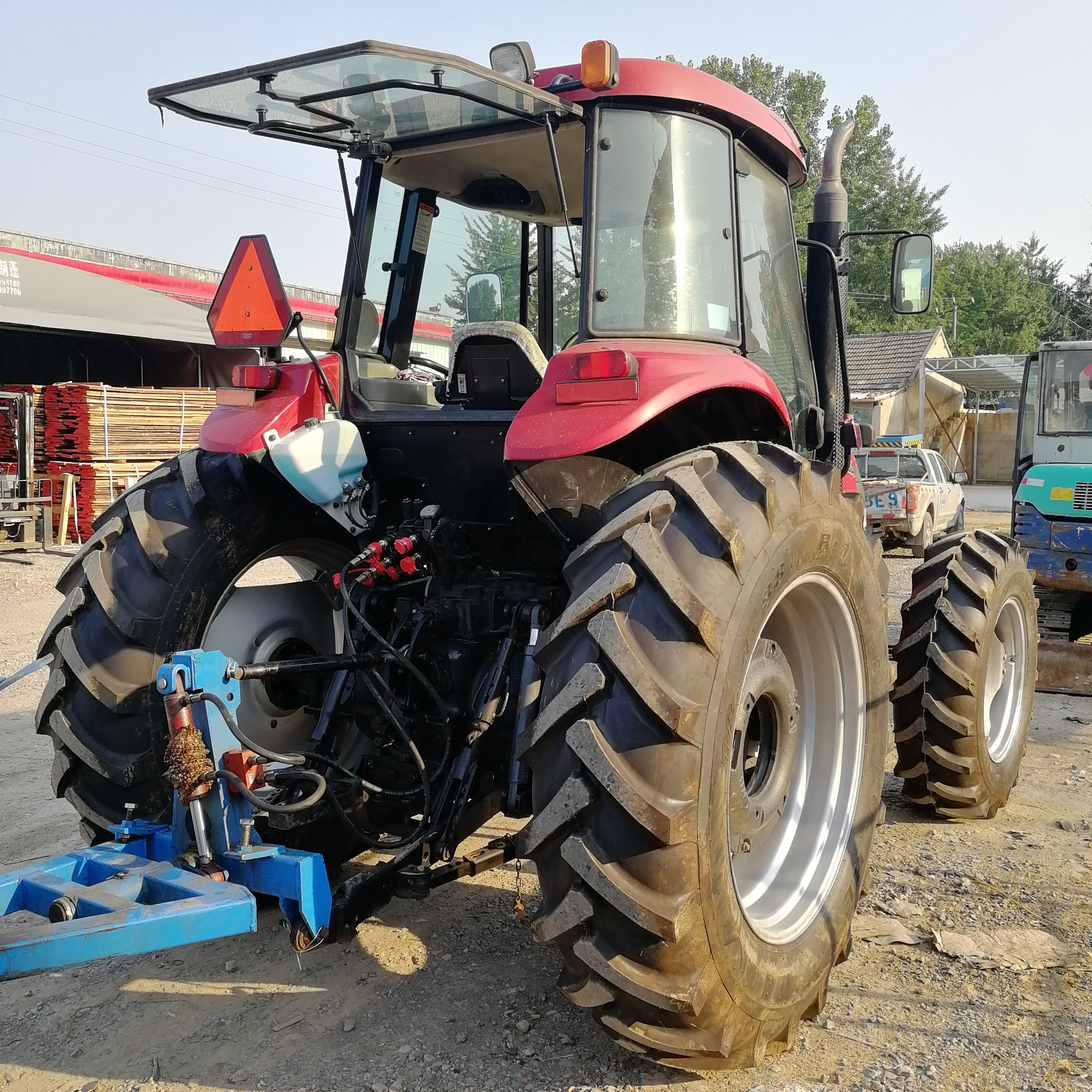 used tractors CASE farmall 125A 125hp 4x4wd farming equipment agricultural machinery small mini compact tractor with backhoe