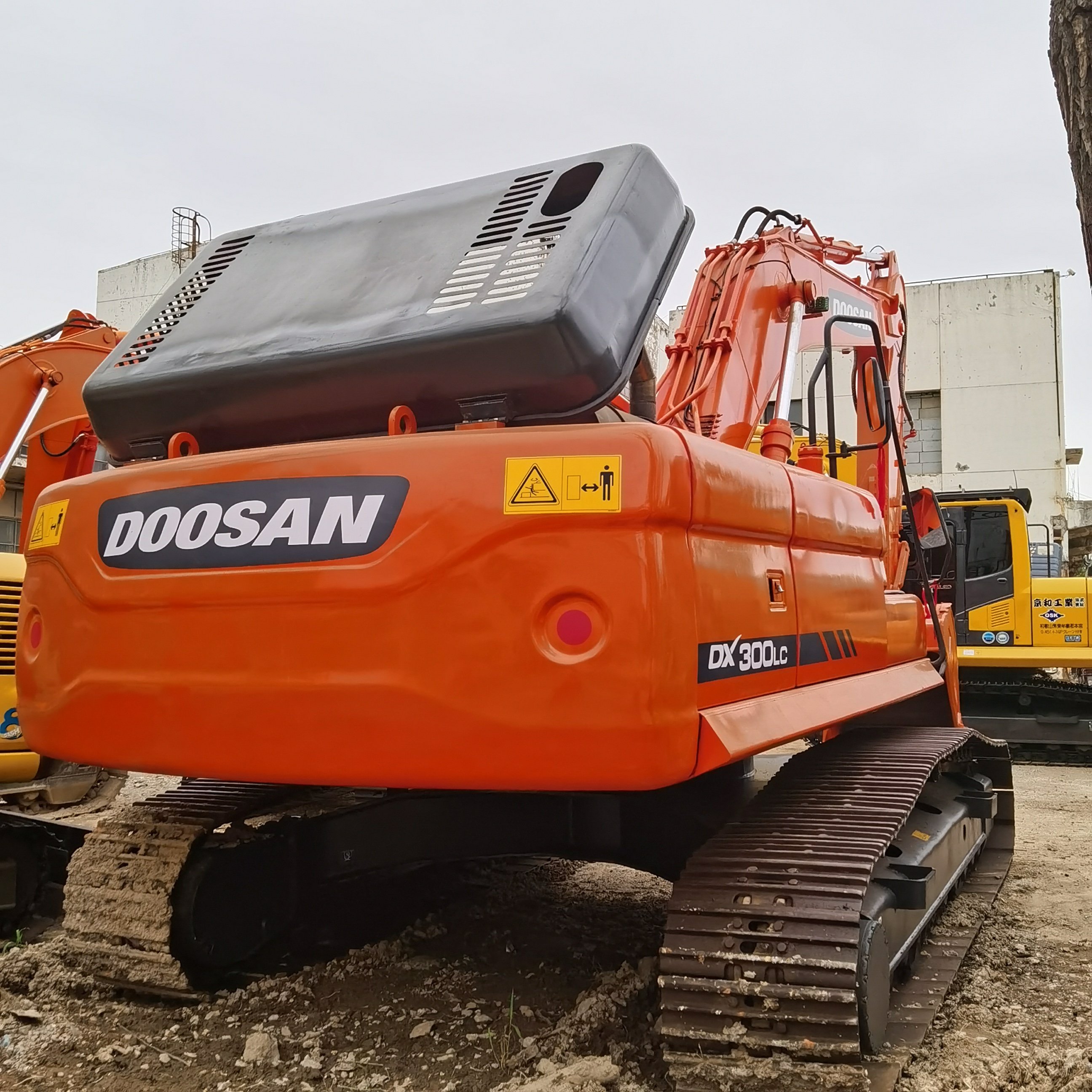 Original South Korea Doosan DH300 Excavator Doosan Excavator In Low Price Used Doosan Excavator For Hot Sale