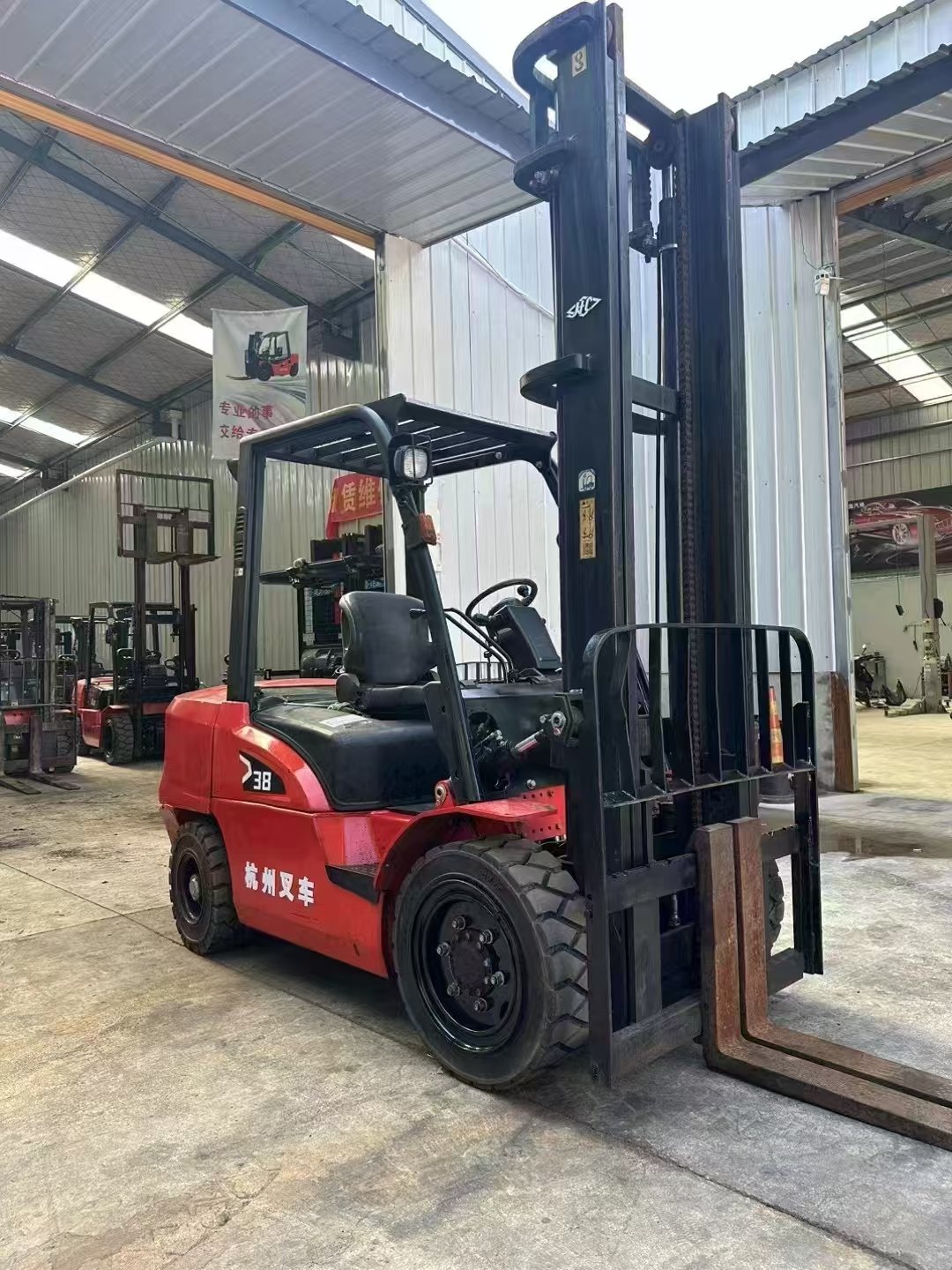 Anhui Heli 3-5Tons High Quality Diesel Forklift Parts Used Condition Engine Gearbox Pump Core Components for Farms