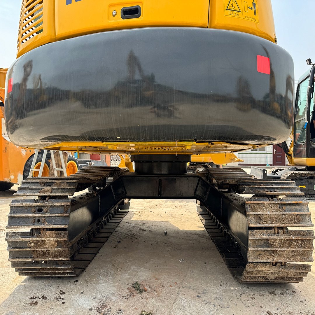 Komatsu PC60 digger Plant crawler Used Excavator with nearly new yellow look