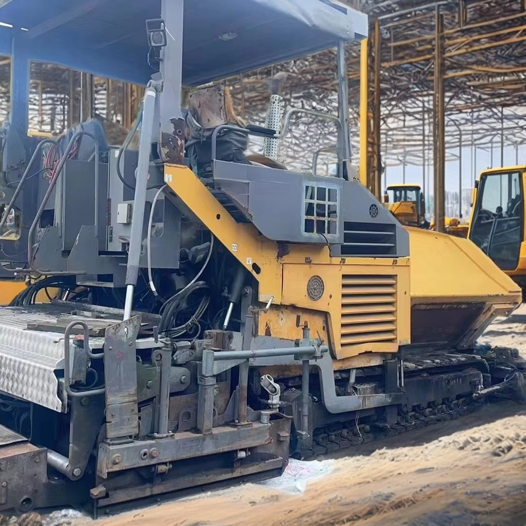 High Quality Used Asphalt Paver Machinery for Road Construction for Paving