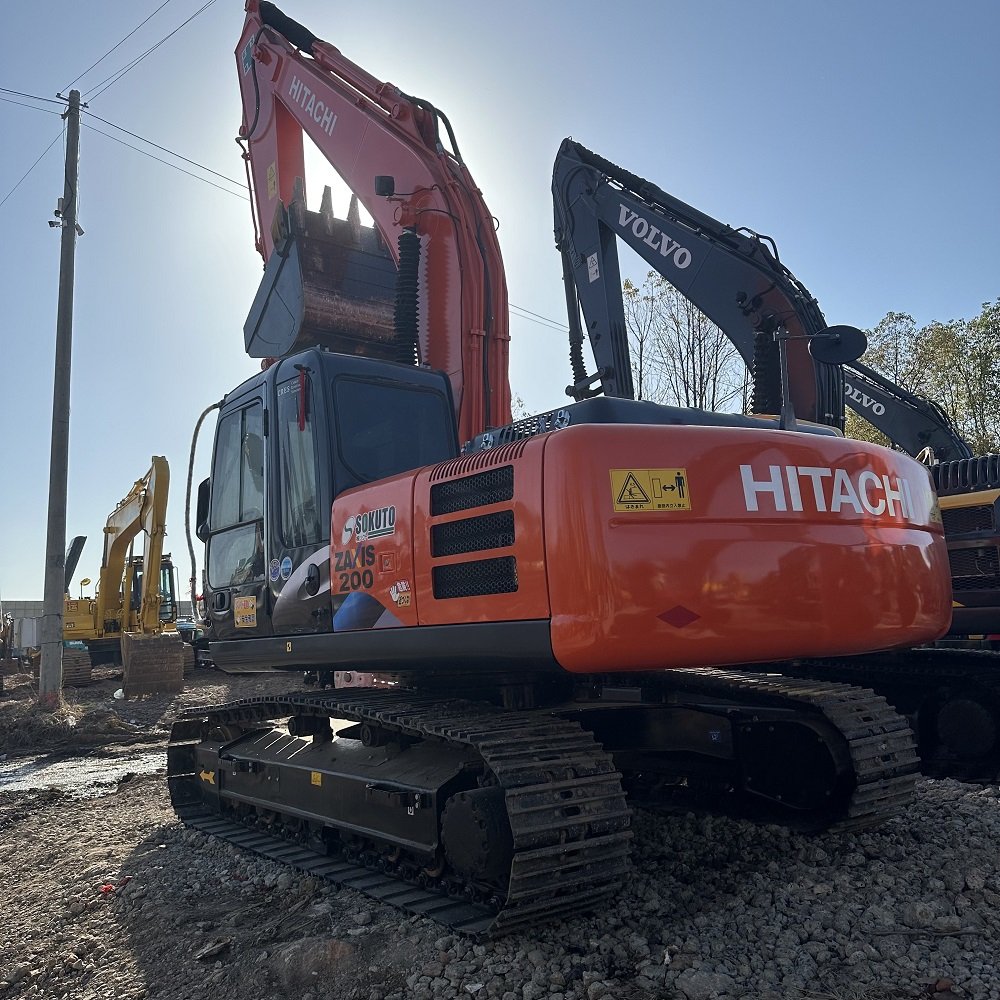 Good quality Hitachi ZX200 Used excavator Used digger 20tons Hydraulic Crawler Machine Big Machine Japanese excavator