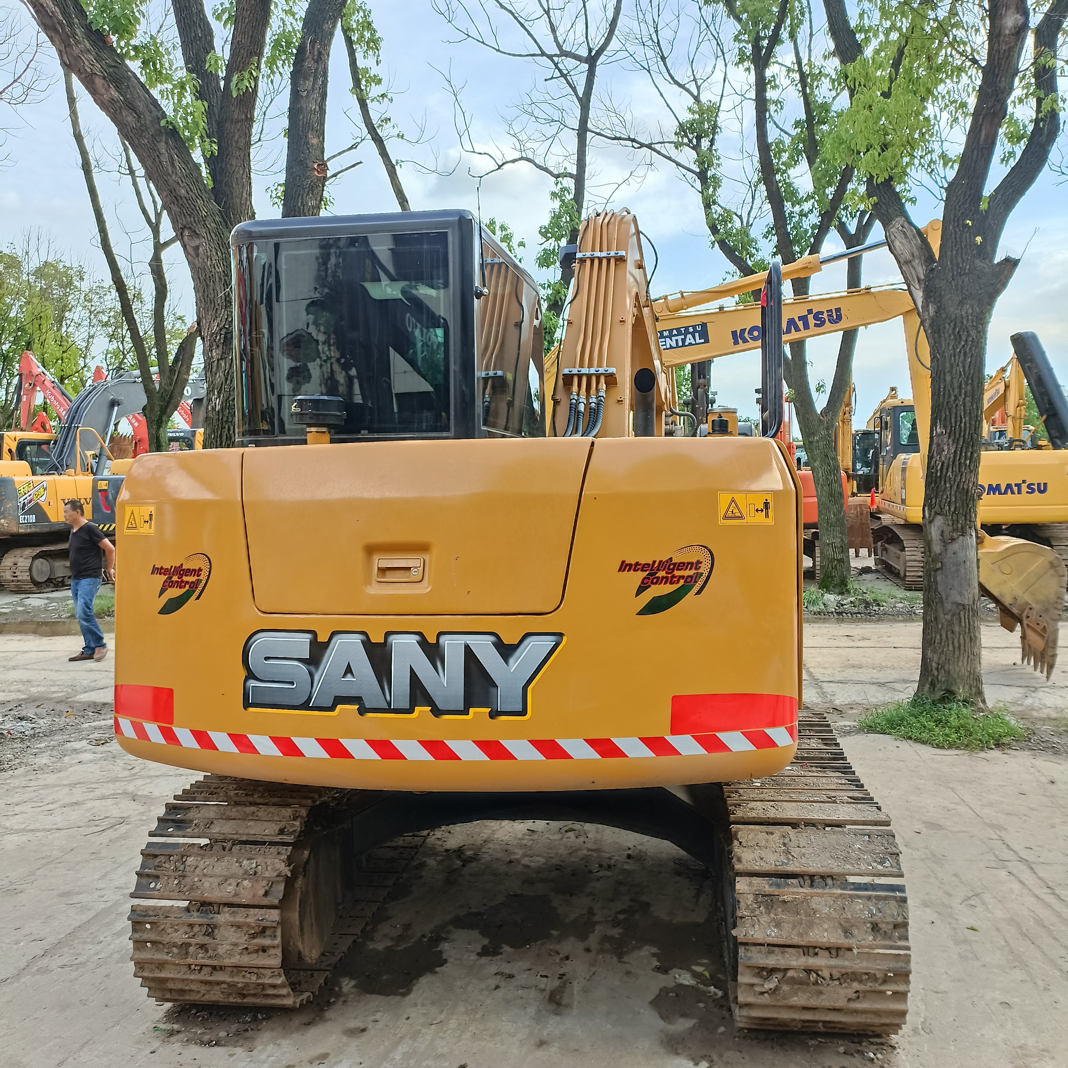 Used excavator SANY SY75C-9 crawler hydraulic excavator 7 ton small digger machine China original multi-functional