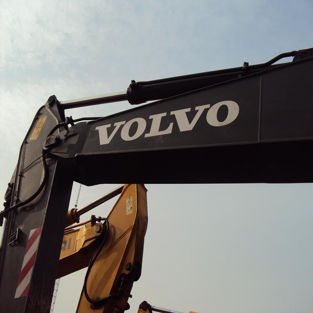 Low Price Second Hand Crawler Excavator Volvo 240C Used Machine