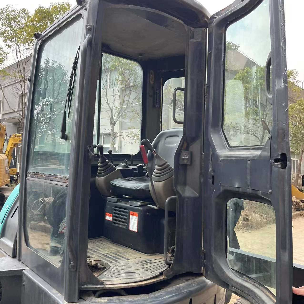 KOBELCO SK50SR Used Short Tail Mini Excavator Original Japanese Crawler 5 ton second-hand Machine,certified by EPA and CE