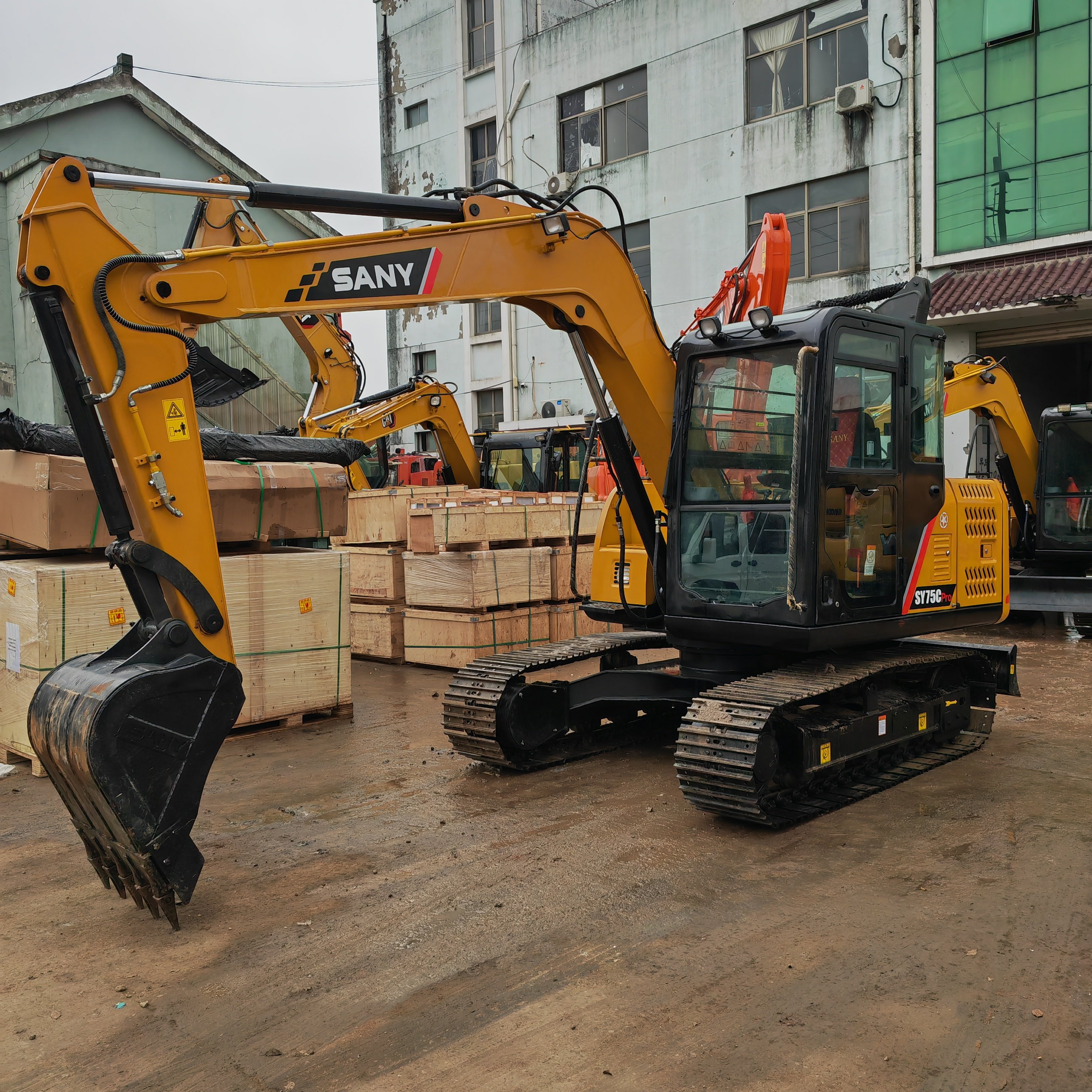 Second hand SANY SY75C crawler excavator original earth moving machine 7 tons 7.5 tons used Sany 75 excavator