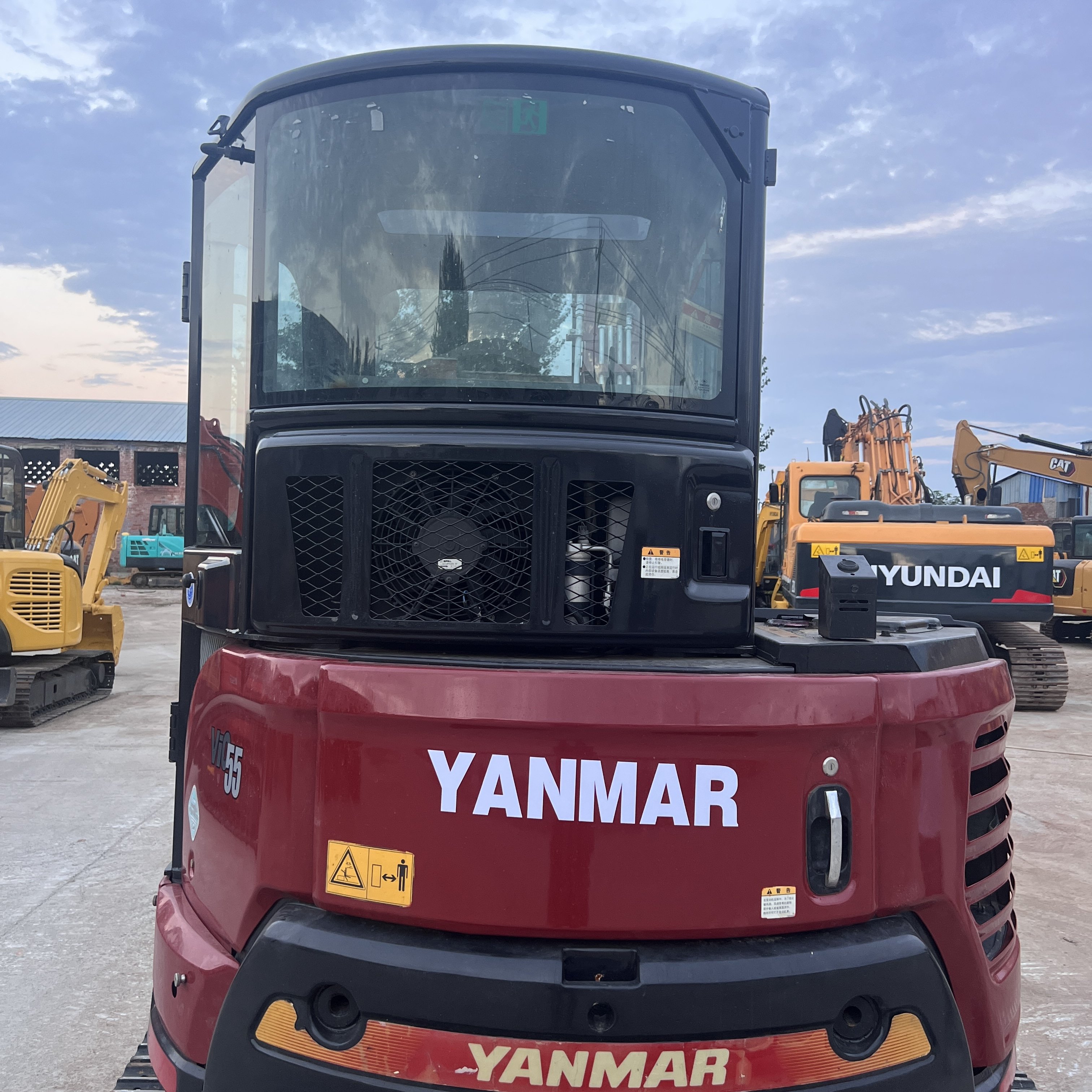 Japan Original VIO 55 Used Mini digger for sale second hand Small Excavator 5 Tons VIO55 50 57 in stock