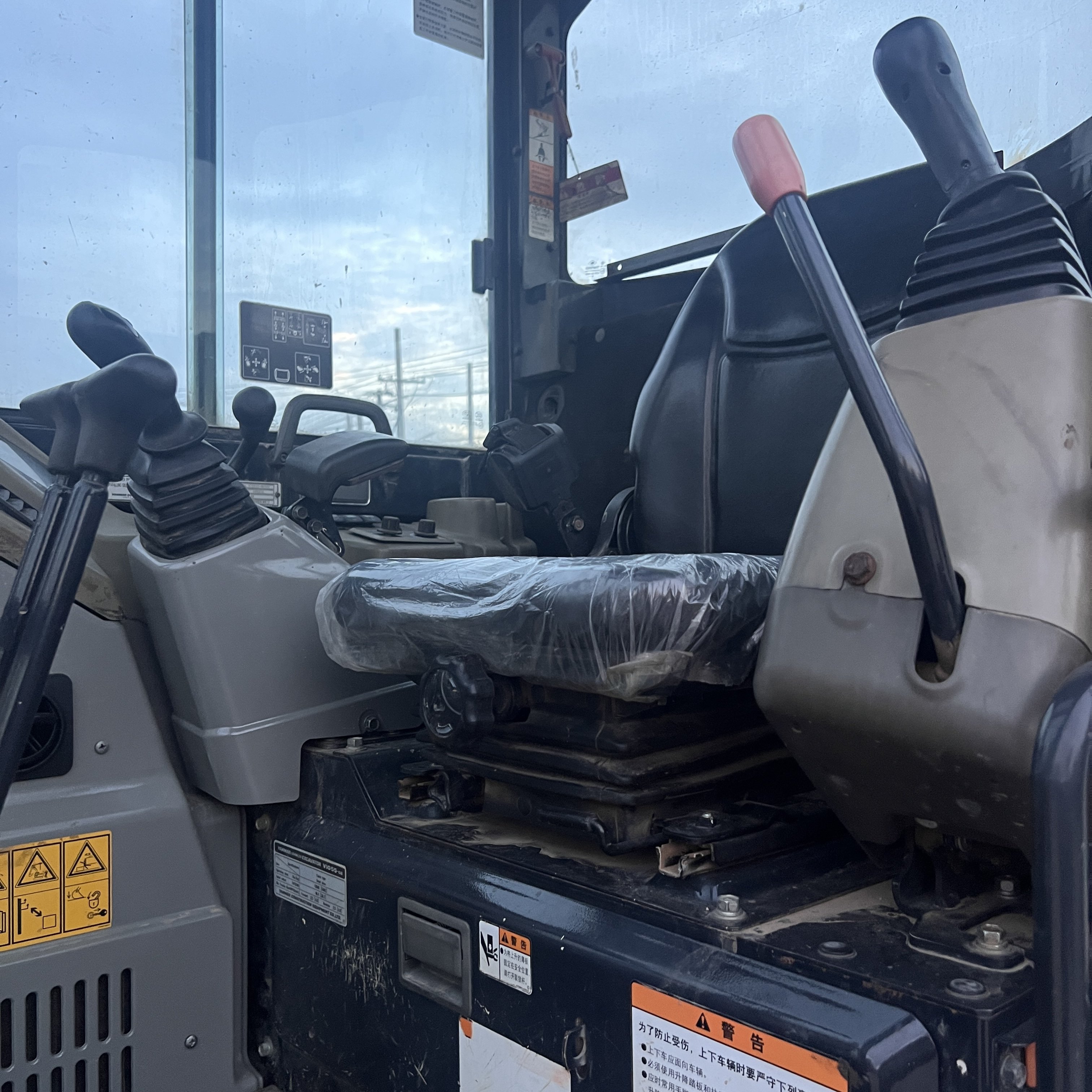 Japan Original VIO 55 Used Mini digger for sale second hand Small Excavator 5 Tons VIO55 50 57 in stock