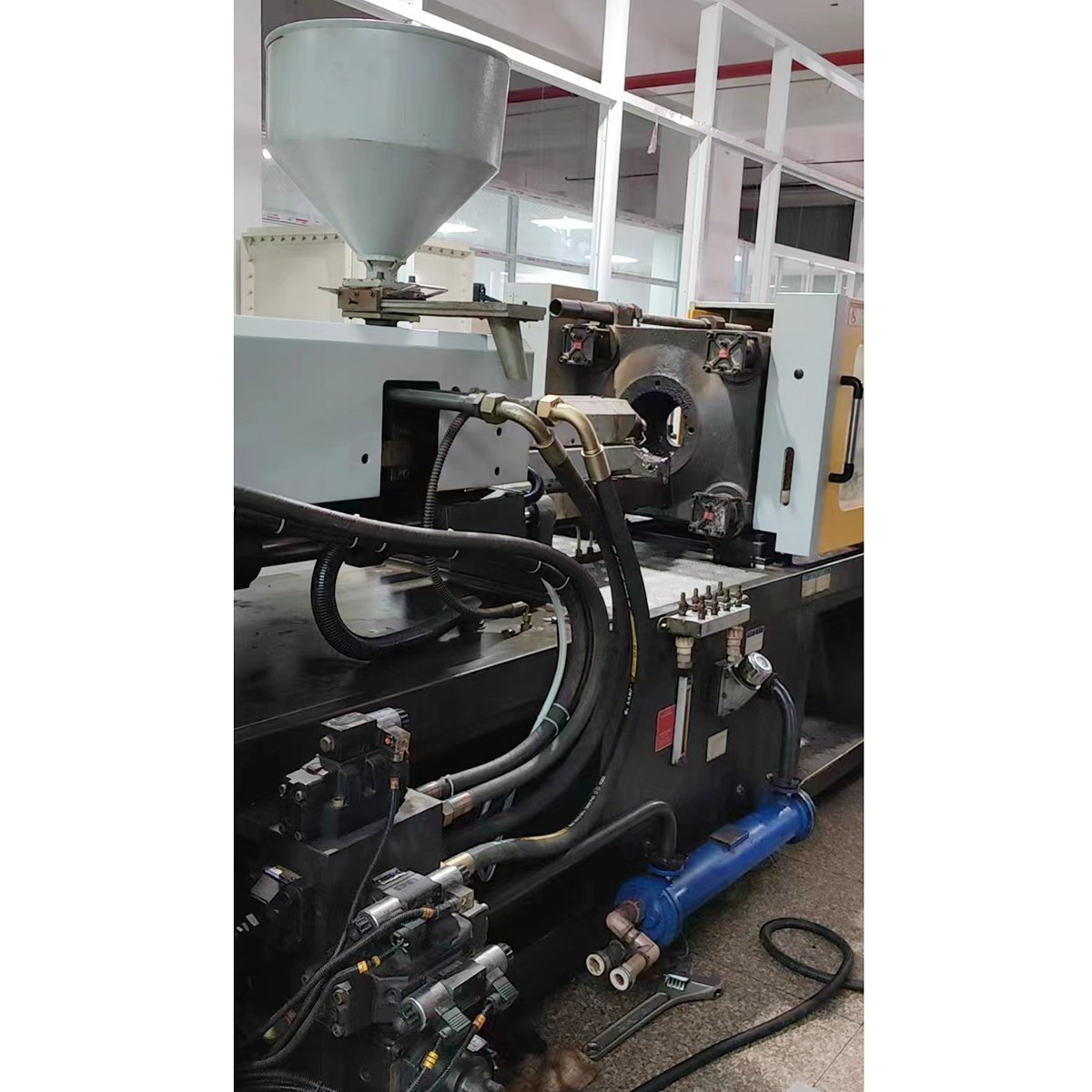 150 T haitian plastic injection molding machine used injection molding machine For Sale