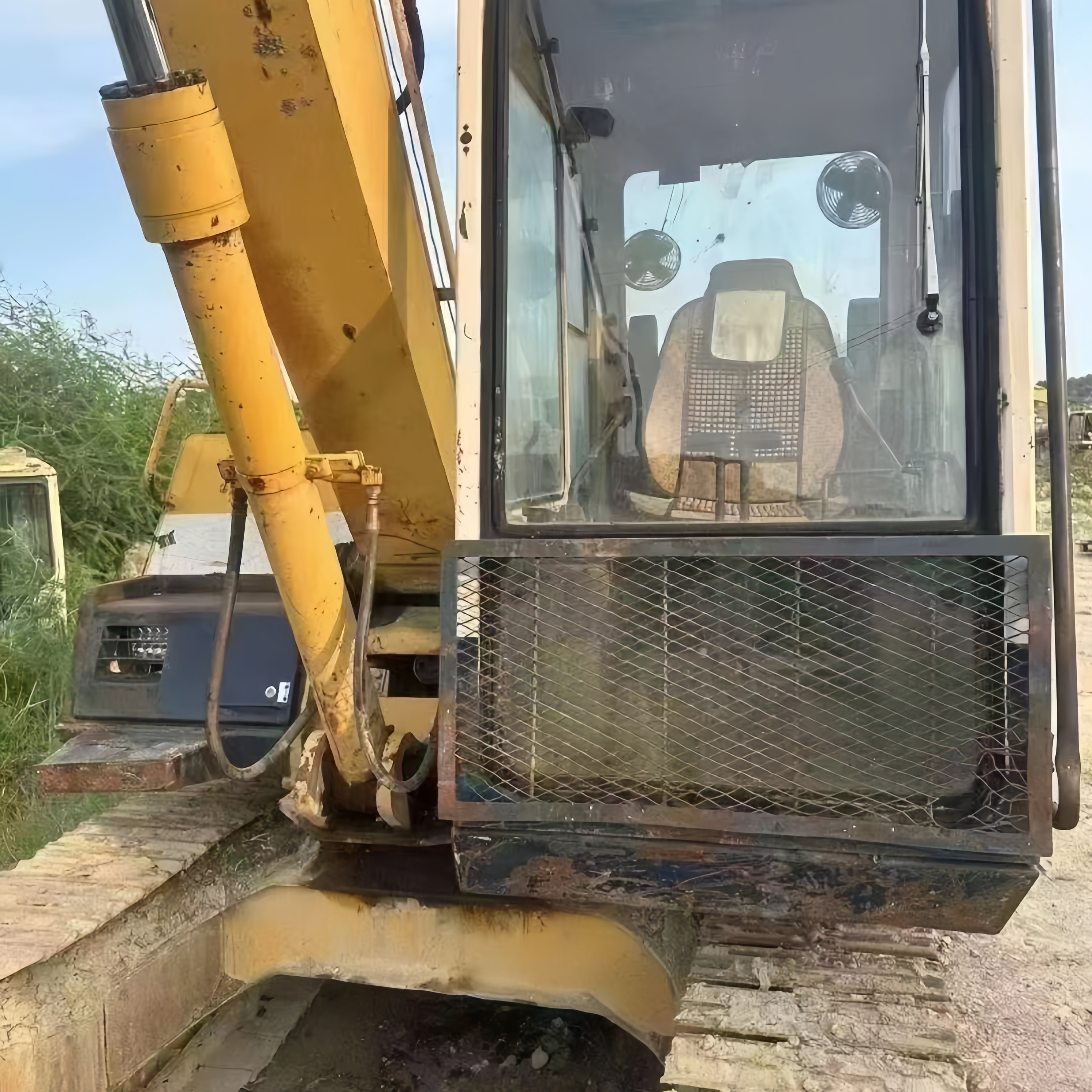 Cheap prices Used excavators used Komatsu PC60-6 crawler excavator