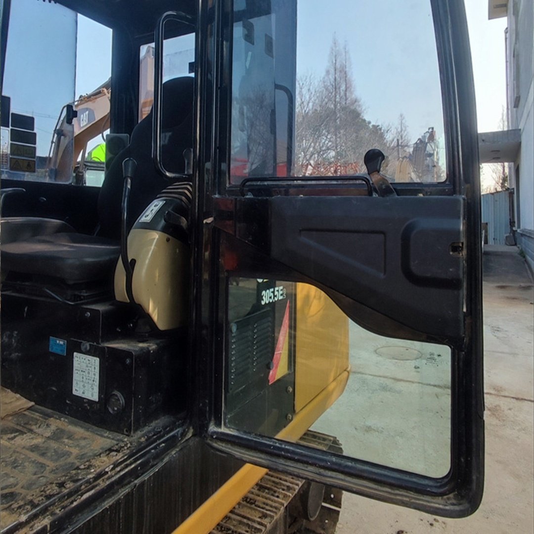 CAT 305.5E2 5.5Ton Used Mini Excavator Construction Equipment Ready to Work for hot sale