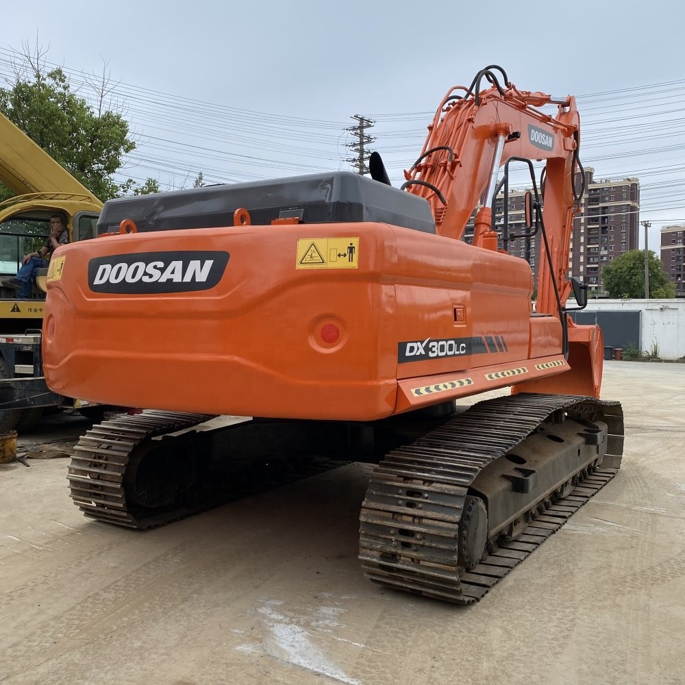 Secondhand Machine original Doosan DX300LC DX300 Excavator for sale, Used Daewoo doosan DH220LC 30T 30ton 30tons excavators
