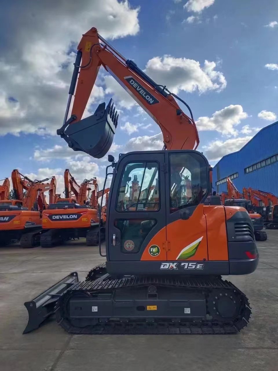 Doosan Develon DX75E Crawler Excavator Heavy Construction Machinery Equipment Used Excavator