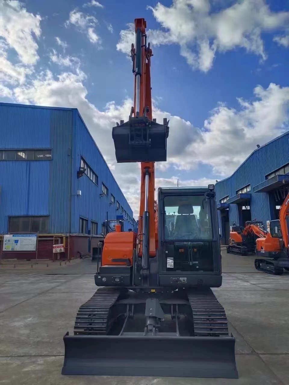 Doosan Develon DX75E Crawler Excavator Heavy Construction Machinery Equipment Used Excavator