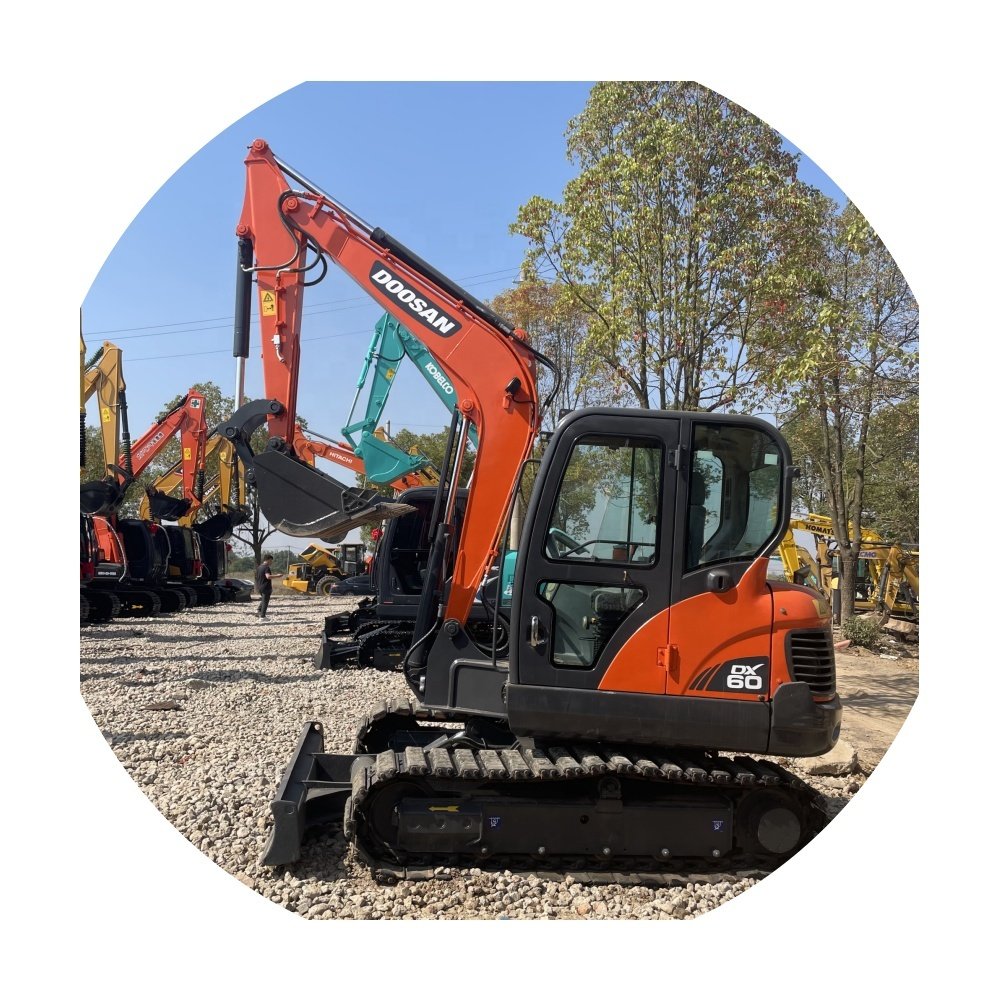 Mini excavator digging machine for sale doosan dx60 used small excavator 6ton small digger, ready to ship