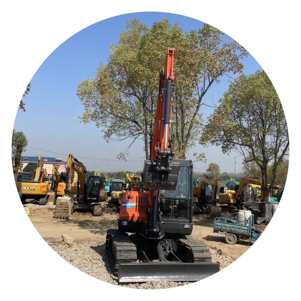 Mini excavator digging machine for sale doosan dx60 used small excavator 6ton small digger, ready to ship