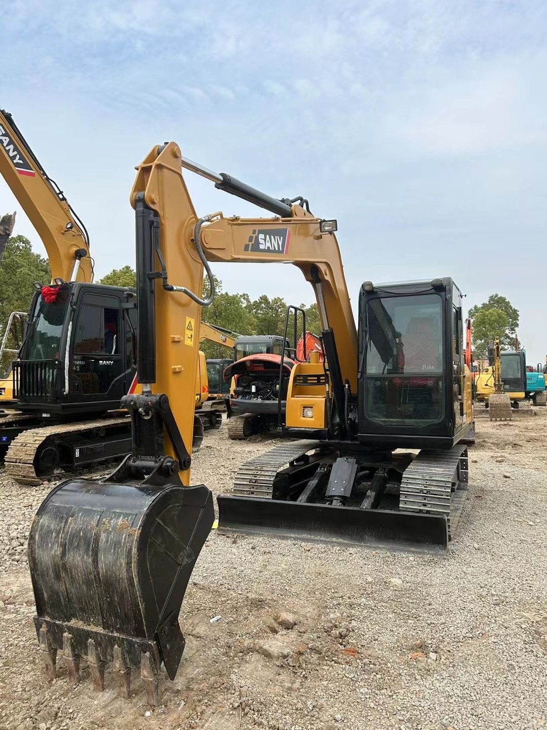Low Price High Quality Used Excavator SANY 75,ninety Percent New Marine Diesel Engines Engine Assembly Provided Boat Engines
