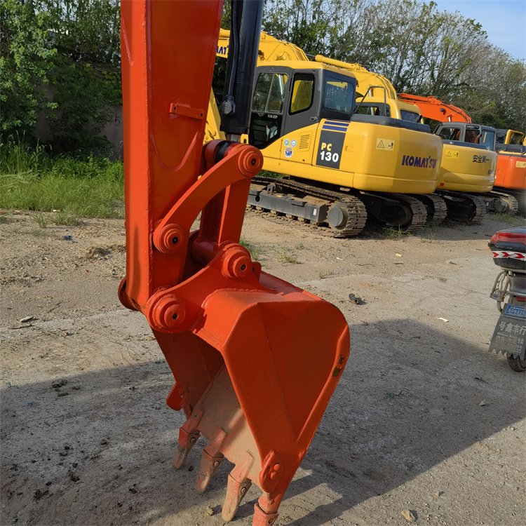 ON SALE farm machinery Used Mini Excavator ZX50 in Shanghai for Sale/Used Hitachi ZX50 Excavator MADE IN JAPAN