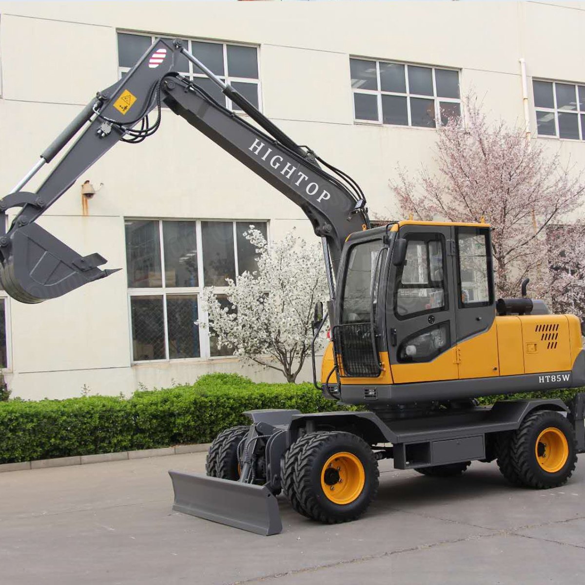 China Wheel Excavator machine 7.5 Ton New Excavator Price