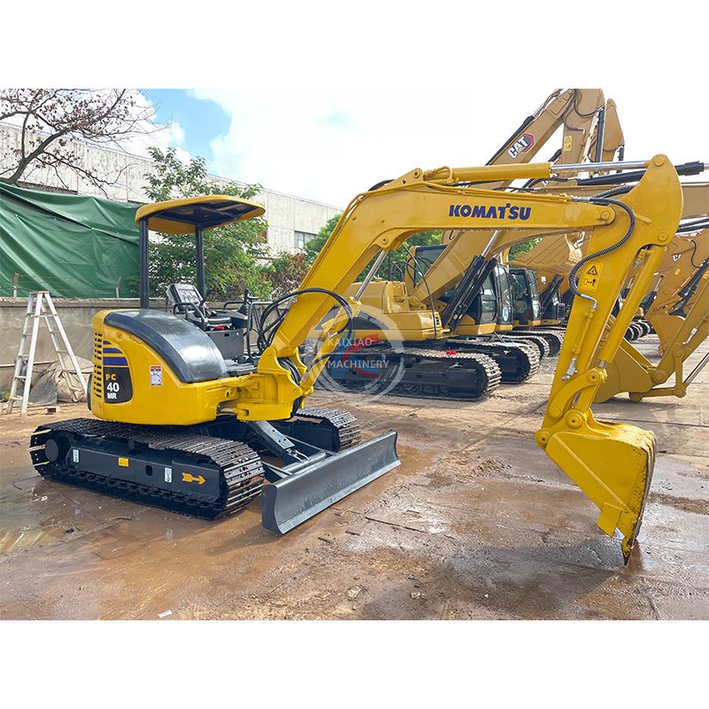 Japan used machinery 3 ton 4 ton 5 ton small backhoe Komatsu pc40 pc50 mini excavators used for garden cheap price excavator