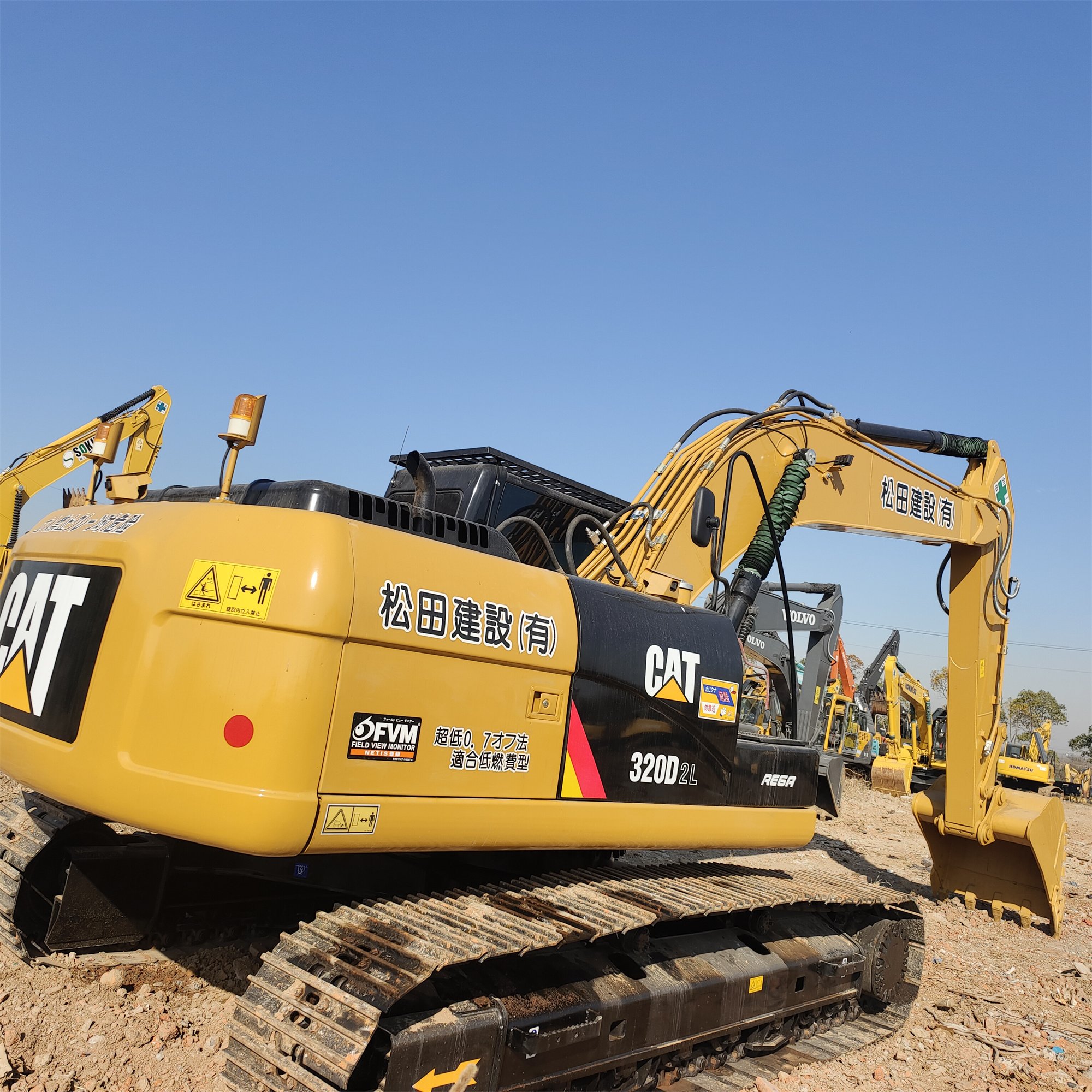 Many Caterpillar CAT320D2 popular used machinery with cheap price