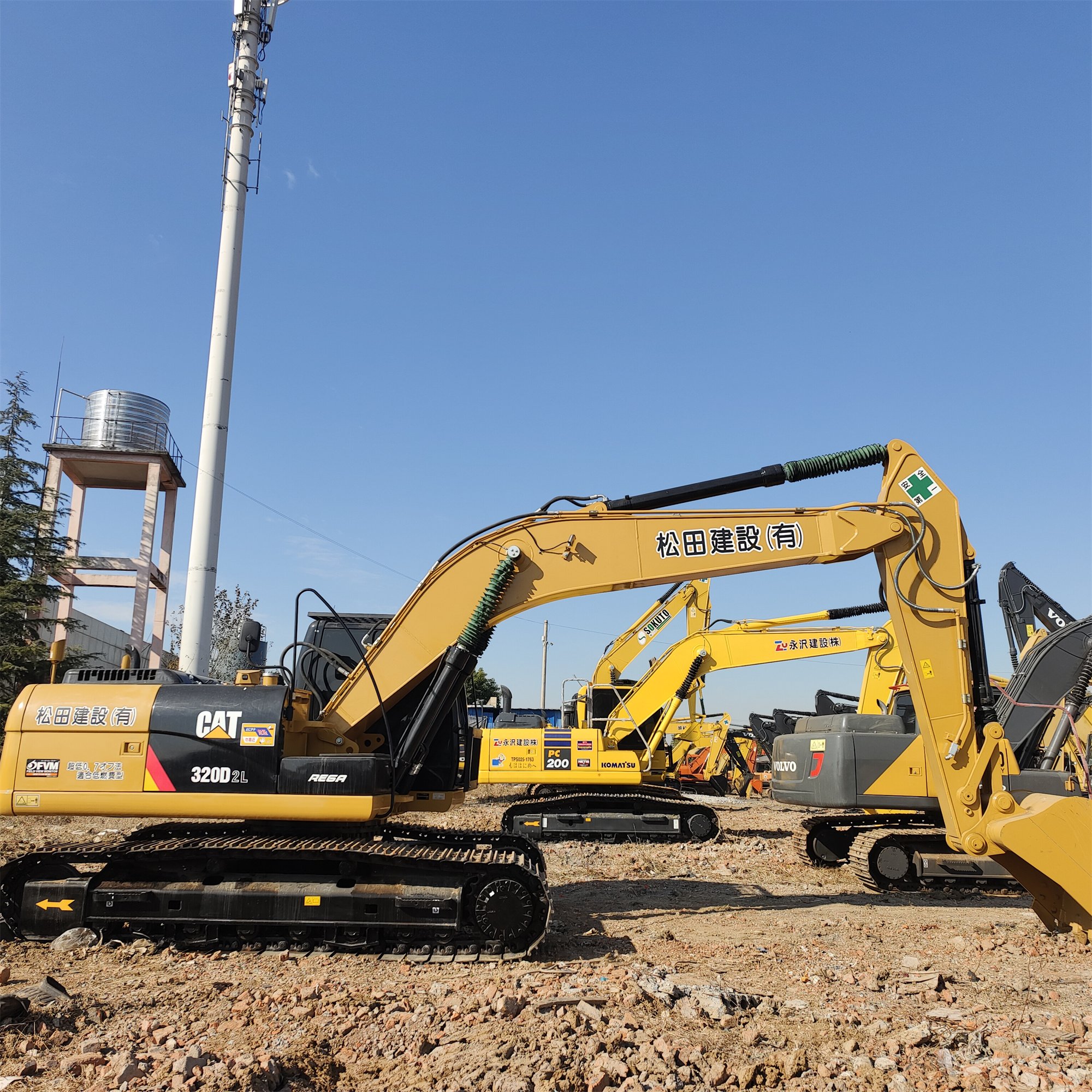 Many Caterpillar CAT320D2 popular used machinery with cheap price