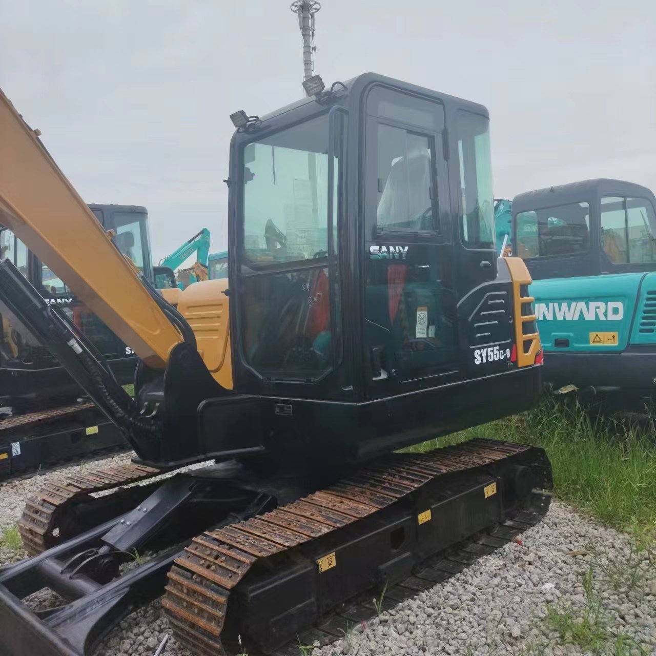 used sany 55 excavator secondhand mini digging machine sany brand sy55 5.5tons