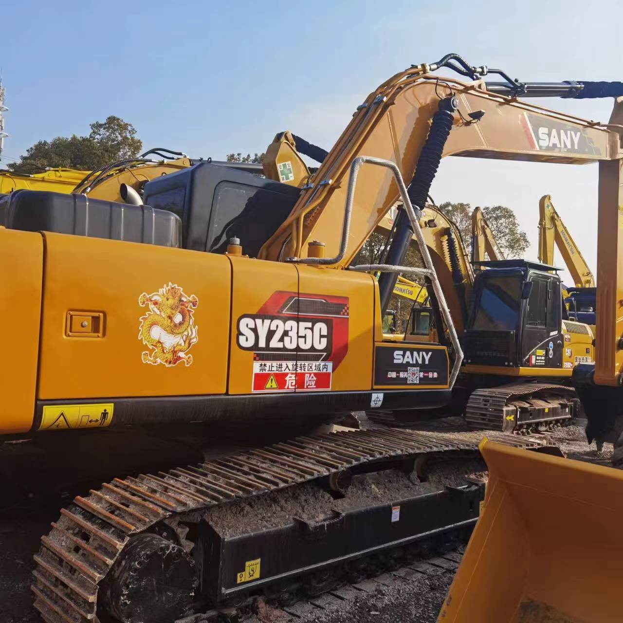 Low energy consumption second-hand Sany excavator SY235C machine in good condition