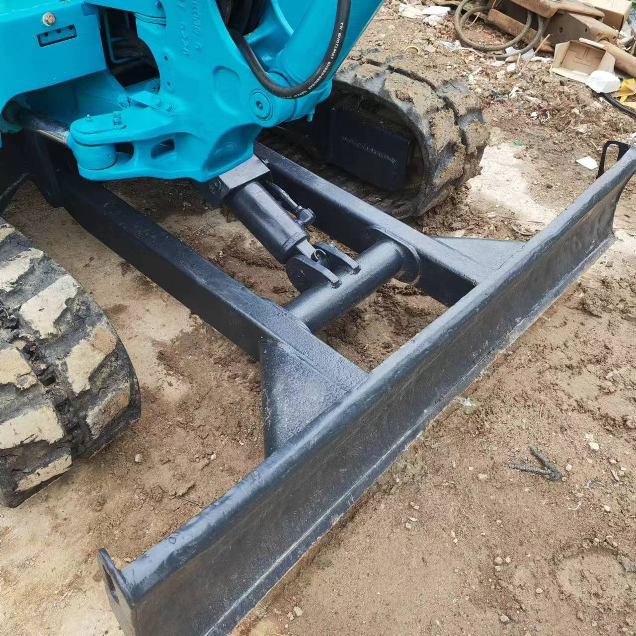 good condition high quality 3.5ton with cabin kubota U35 mini excavator