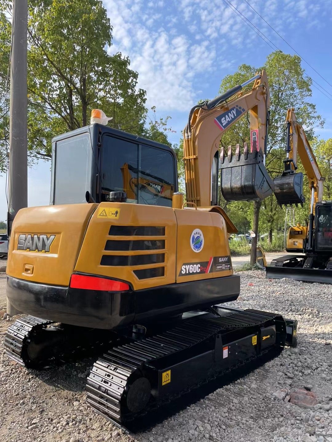 Used Excavator Machine SANY 60,second-hand Excavator Isuzu Engine Provided Kawasaki 3 Ton Excavator Kubota Engine 6 Ton 6000