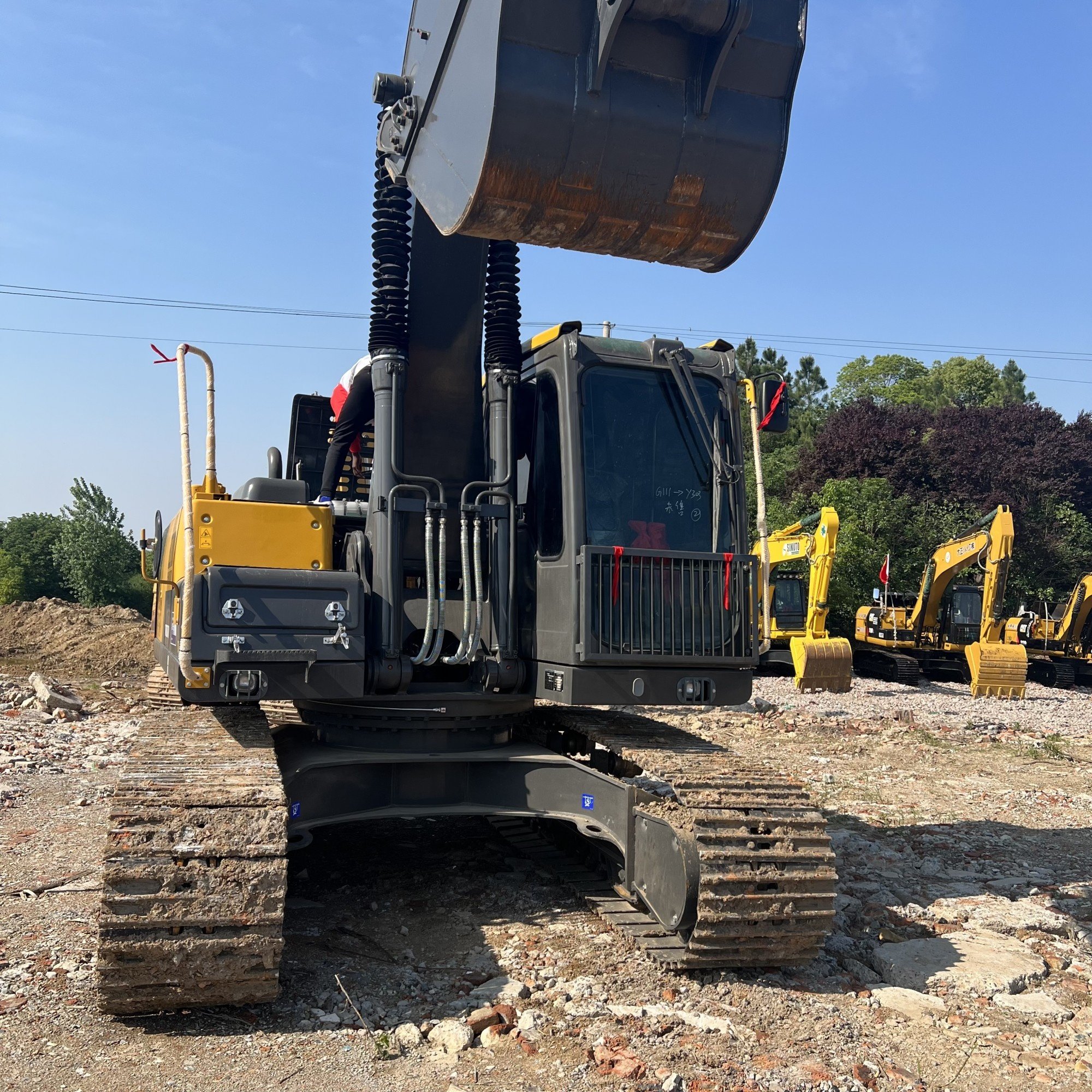 EC210 model number 90% new less working hours used machinery digger volvo 210 excavator