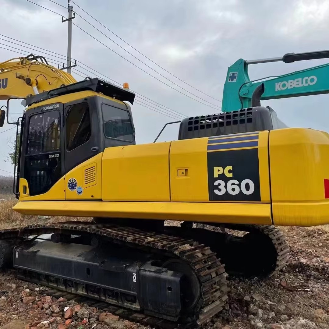 Used Komatsu PC360 large Excavator in Dubai 36 Ton Crawler Type with Low Working Hours Engine as Core Component