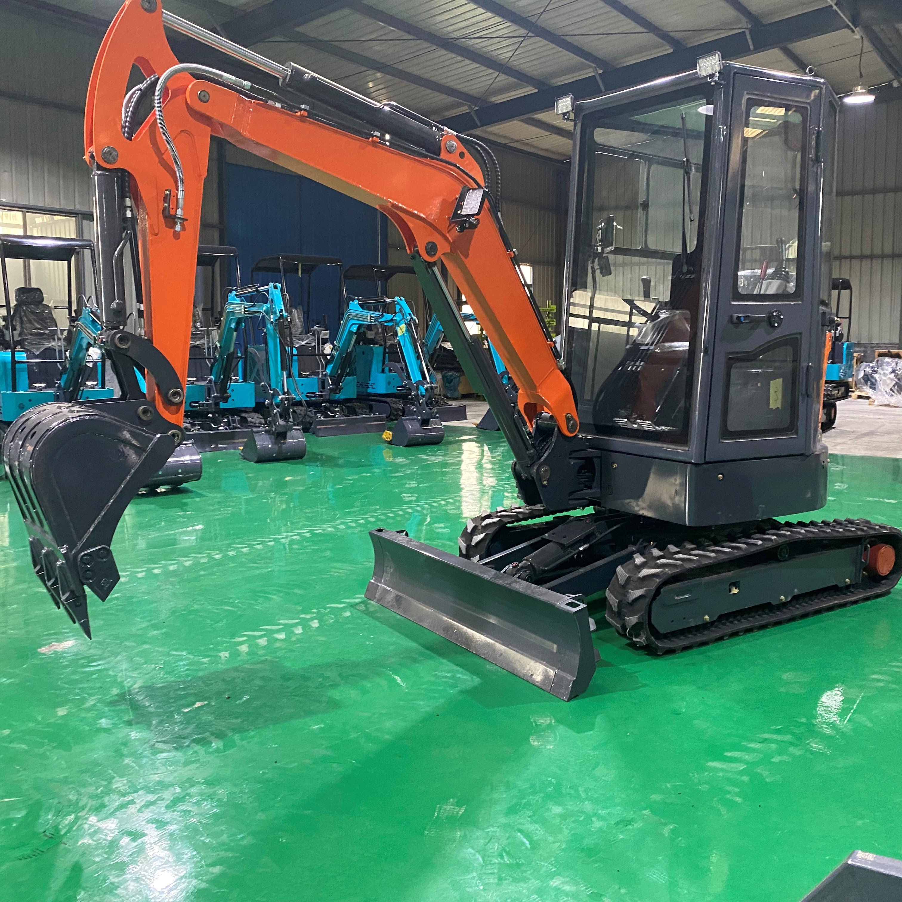 Fast Delivery Strong Power 3 Ton Crawler Excavator Earthmoving Machinery For Agriculture Small Digger