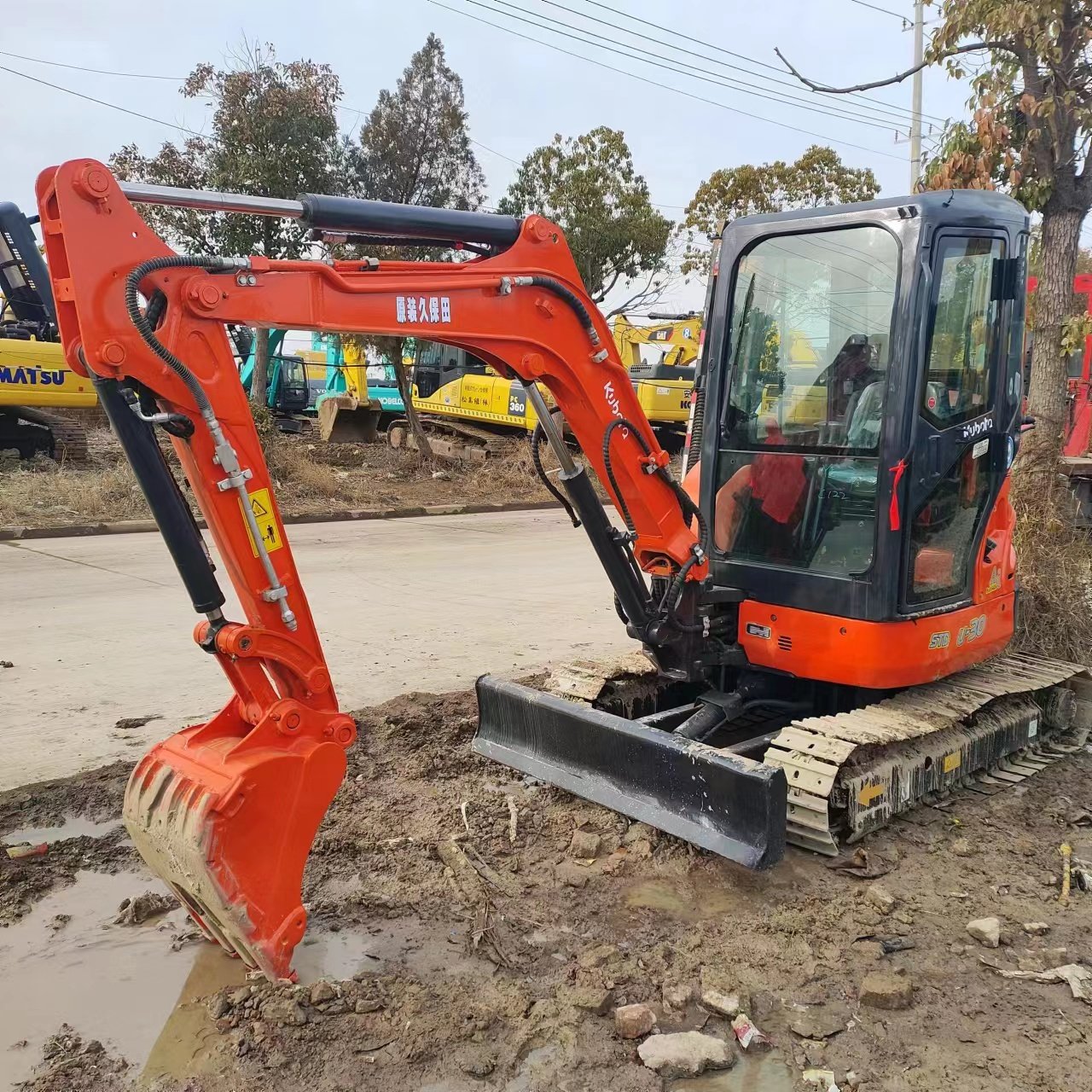 Digger Excavator Used Japanese Mini Crawler Excavator Kubota 30/3Ton Closed Cabin Digger Construction Farm Use Machine Low Price