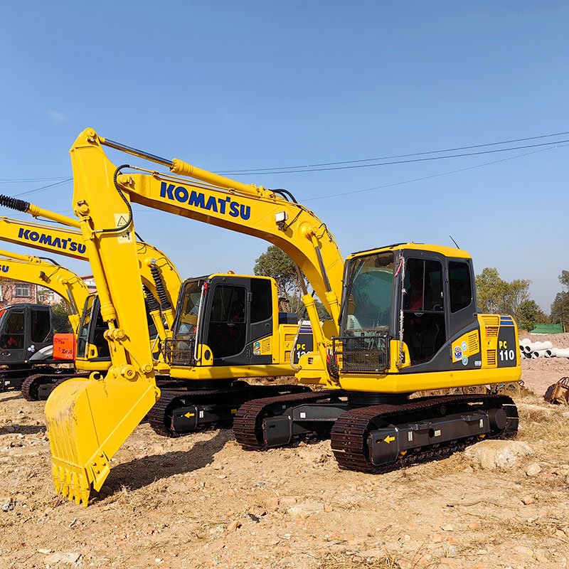 Used Komatsu PC110 excavator small second hand Komatsu 110 excavators 11 ton earth moving digger construction machinery