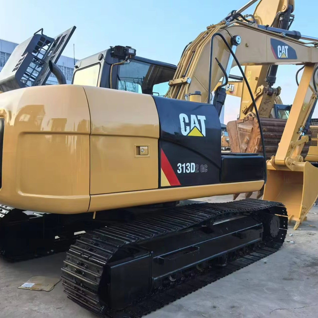 used Caterpillar CAT313 excavators 13tons CAT313D used excavator CAT313D2GC High quality construction machinery