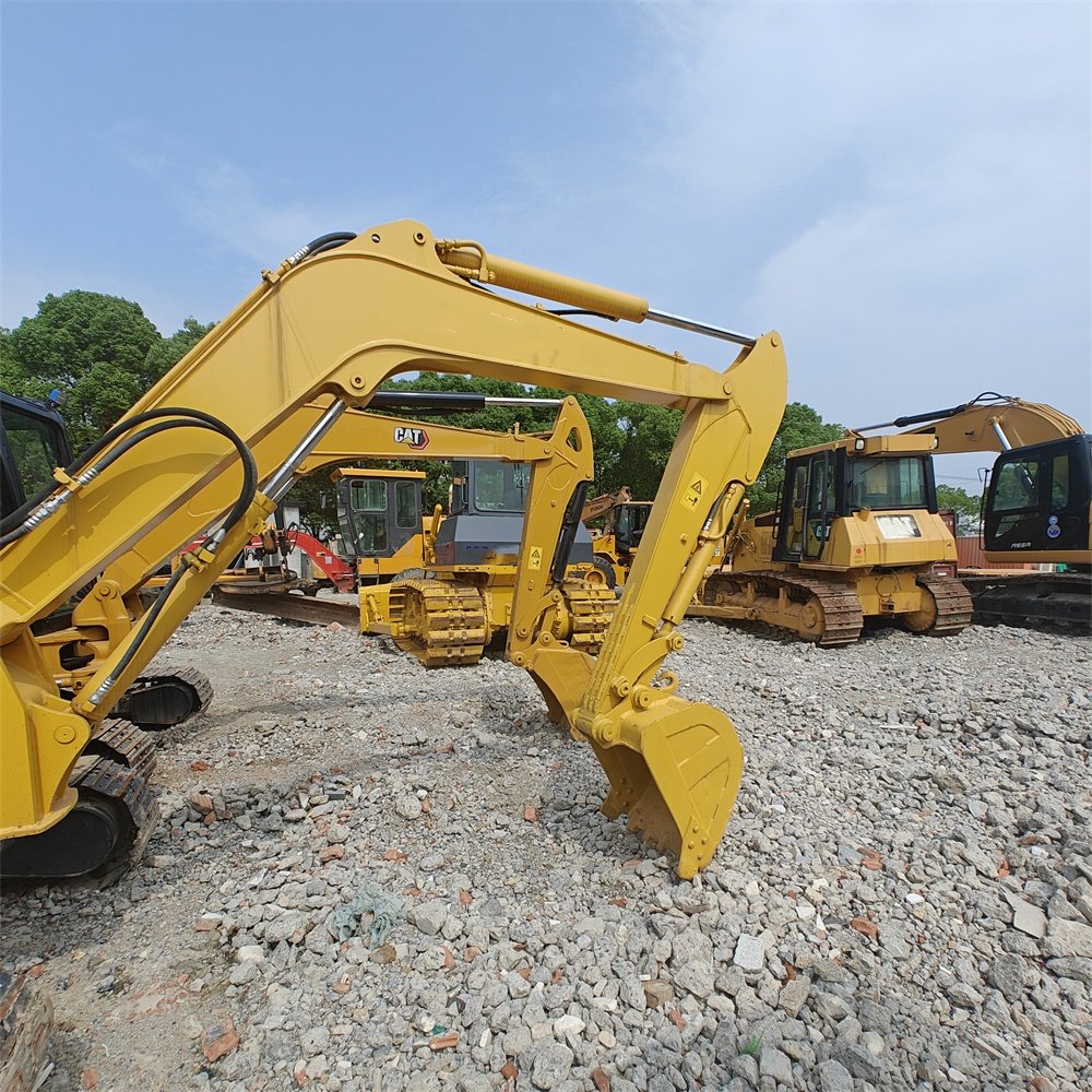 Used Komatsu PC55mr crawler excavator, Komatsu PC55 PC55MR-2 PC56 PC35mr PC40mr PC78us, Komatsu PC55 mini excavator for sale