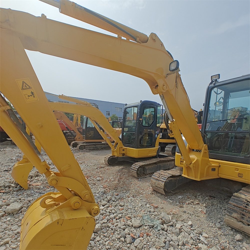 Used Komatsu PC55mr crawler excavator, Komatsu PC55 PC55MR-2 PC56 PC35mr PC40mr PC78us, Komatsu PC55 mini excavator for sale