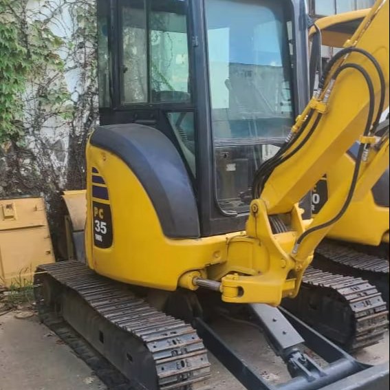 Mini excavator Komatsu PC35MR-3 used second hand crawler PC 35 machinery PC35 MR-3 for sale good quality best price 3 TON
