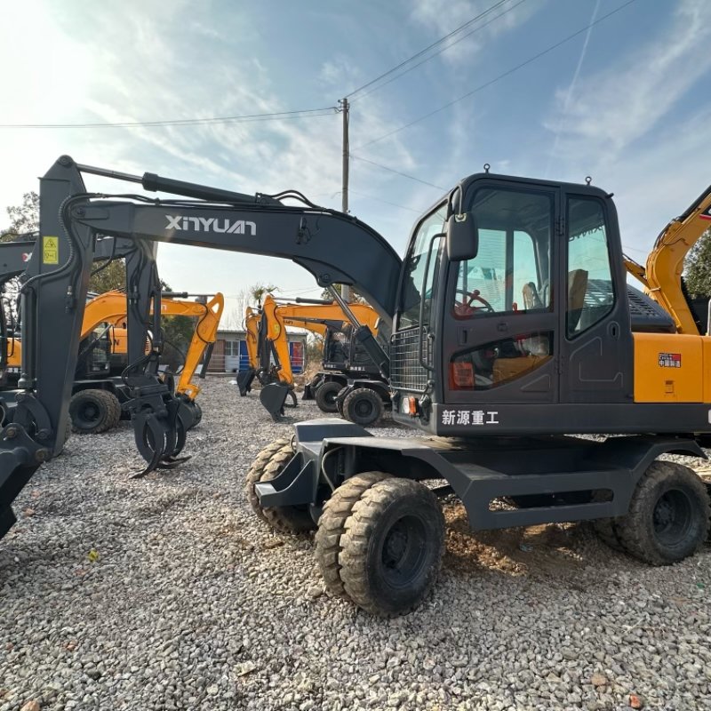 Second-hand 7 tons of hydraulic crawler excavator. China spot inventory trade. Good test quality